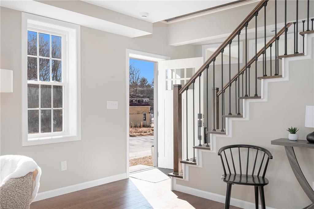 8 Clinton Avenue, Scituate