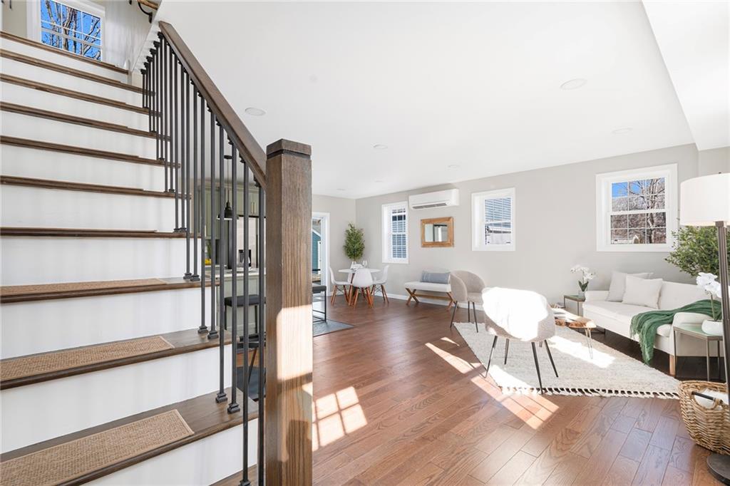 8 Clinton Avenue, Scituate