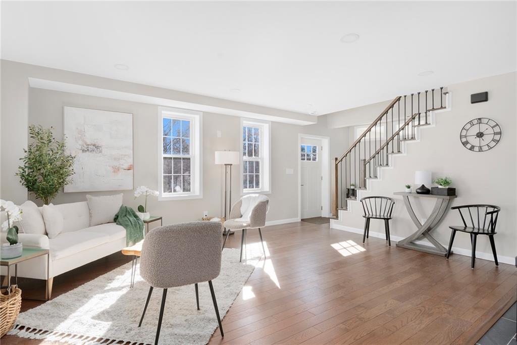 8 Clinton Avenue, Scituate