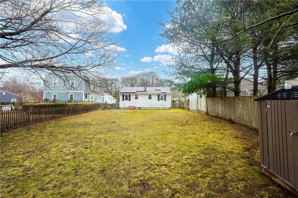 35 Warren Avenue, Cranston