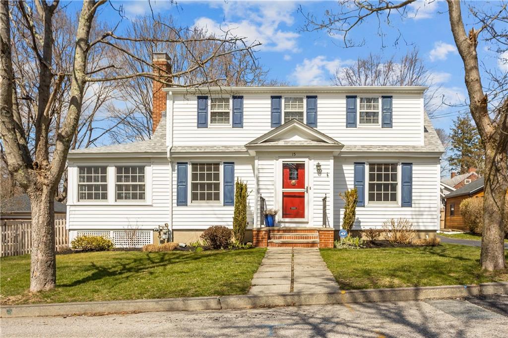 15 Maple Street, Warren
