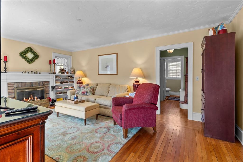 15 Maple Street, Warren
