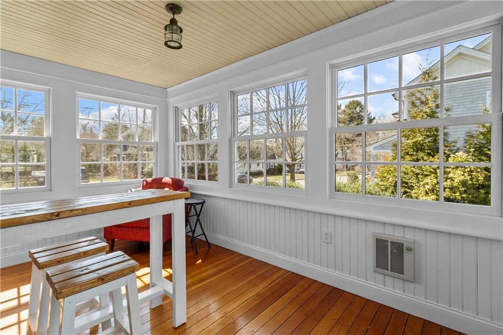 15 Maple Street, Warren