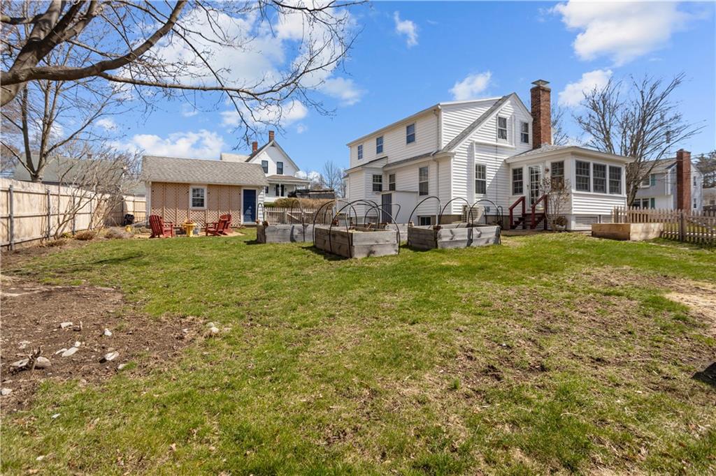 15 Maple Street, Warren