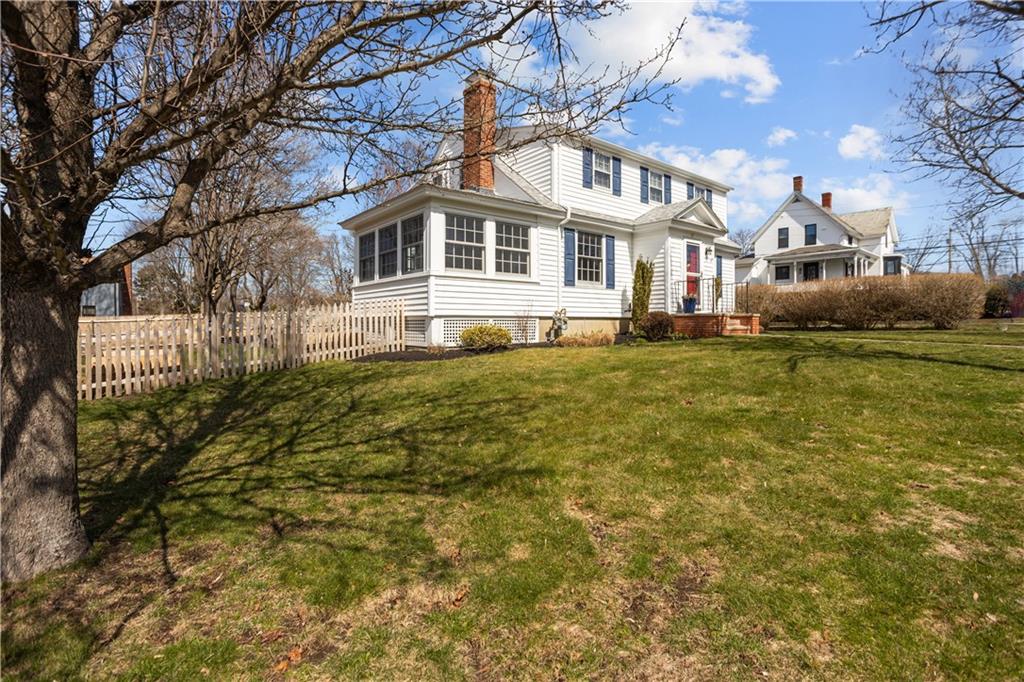 15 Maple Street, Warren