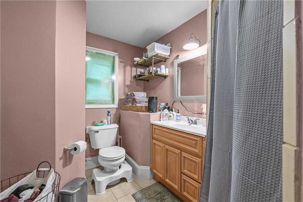 5 Morrill Lane, North Providence
