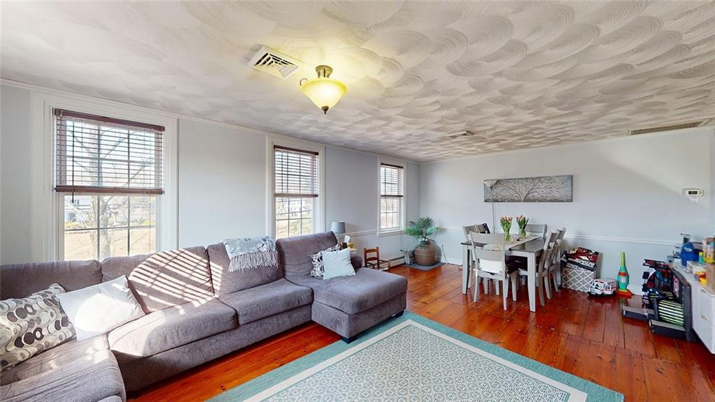 3811 Diamond Hill Road, Cumberland
