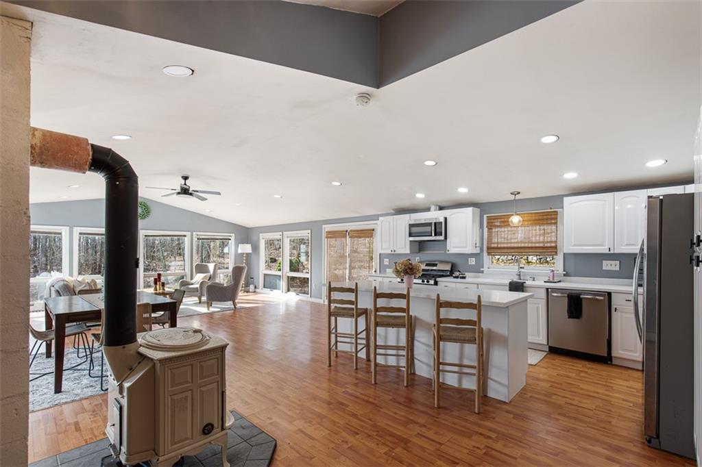 31 Cucumber Hill Road, Foster