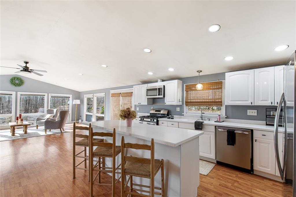 31 Cucumber Hill Road, Foster