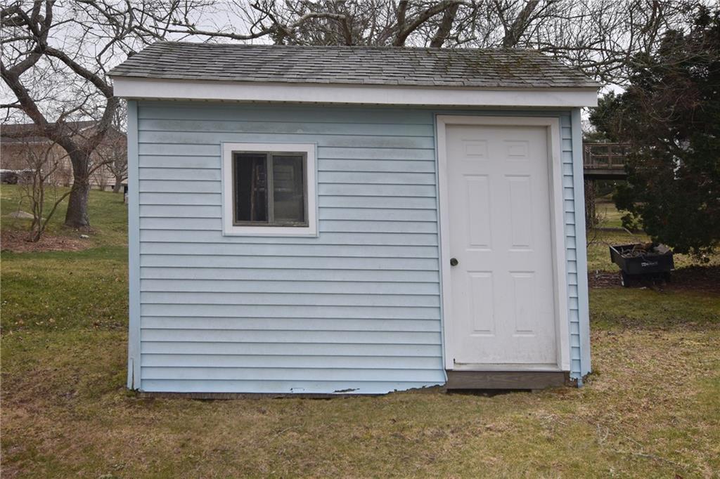 151 Shore Road, Narragansett