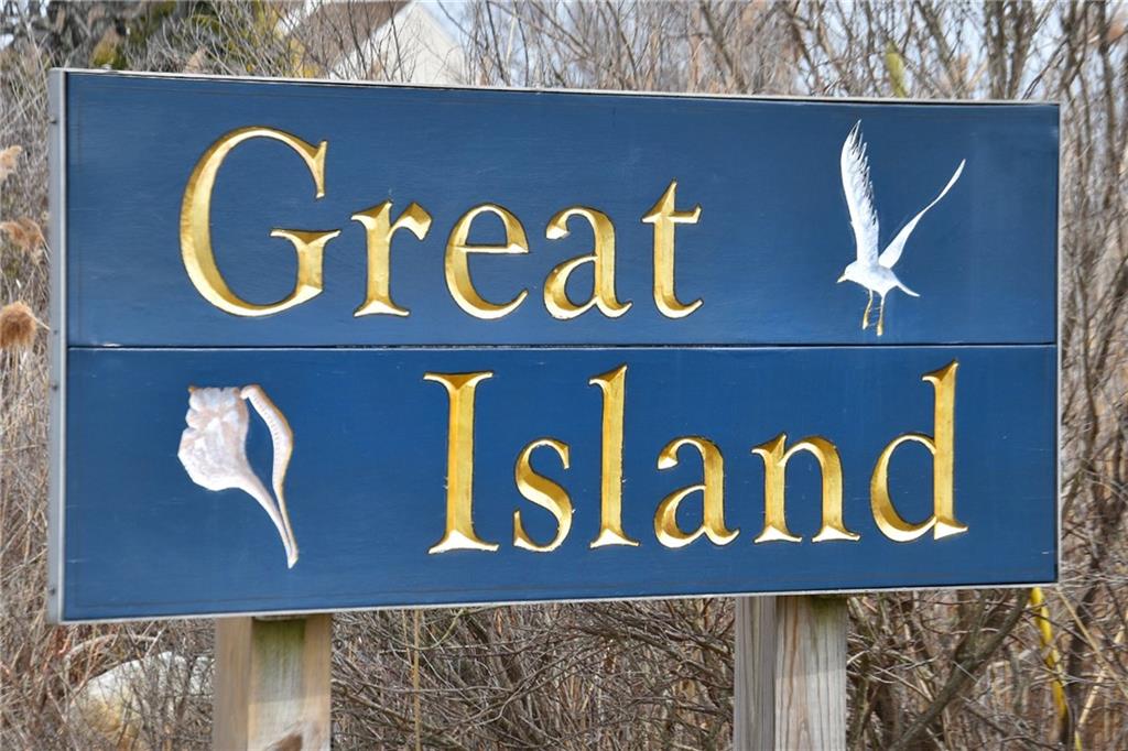 151 Shore Road, Narragansett