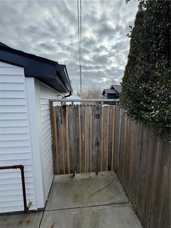 882 Point Judith Road, Narragansett