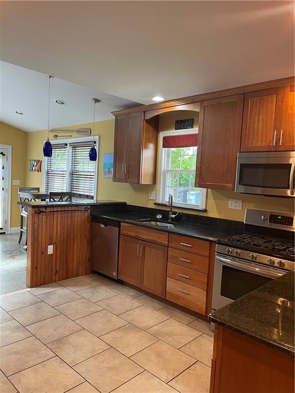 882 Point Judith Road, Narragansett