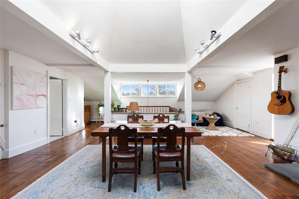12 Mount. Vernon Street, Unit#05, Newport