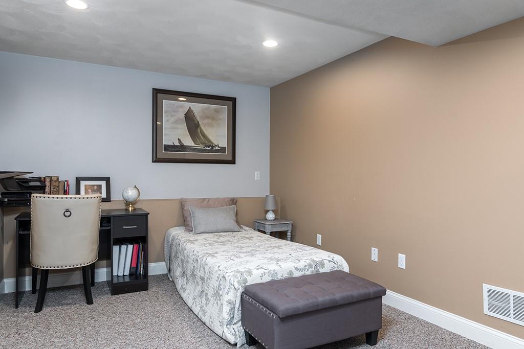 230 Allegra Lane, North Kingstown