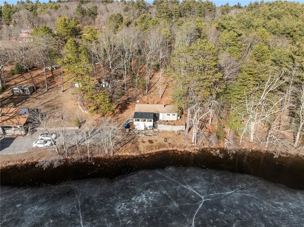 18 Tarklin Pond Drive, North Smithfield