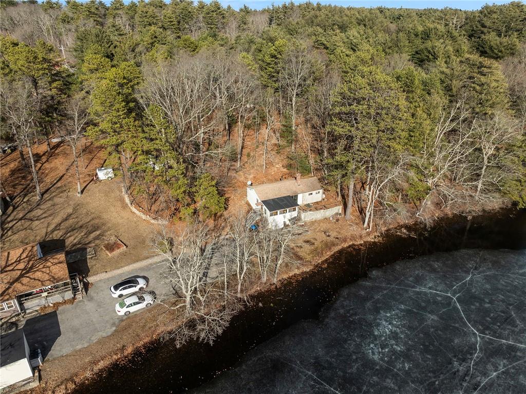 18 Tarklin Pond Drive, North Smithfield