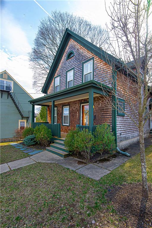442 Summer Street, Woonsocket