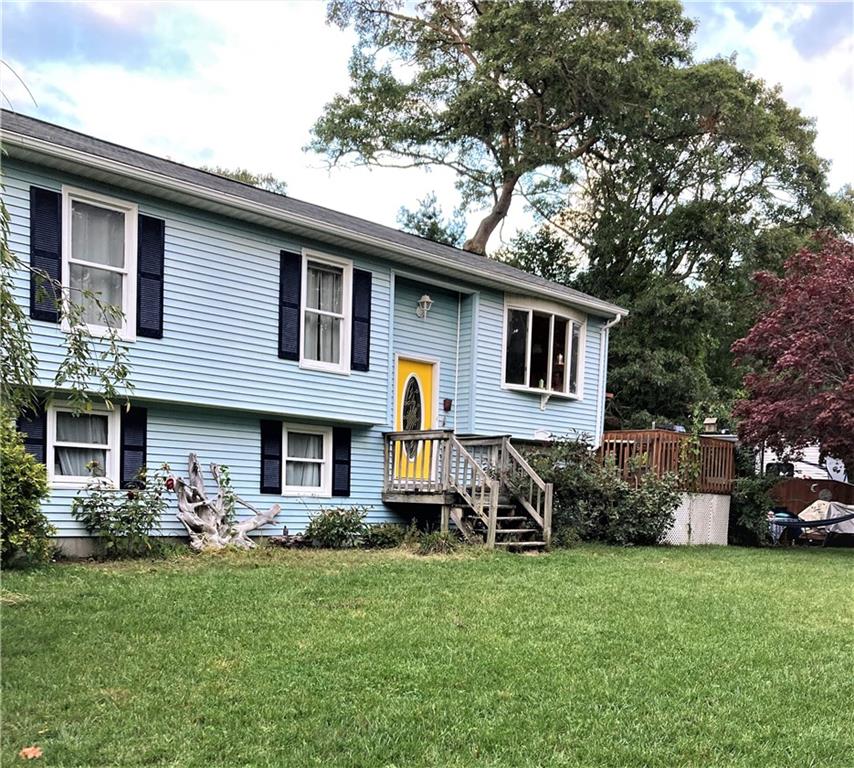 12 Mautucket Road, South Kingstown
