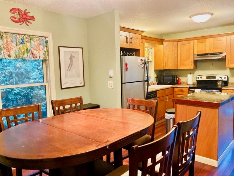 12 Mautucket Road, South Kingstown