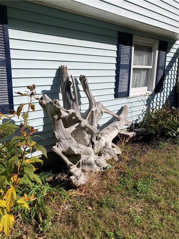 12 Mautucket Road, South Kingstown