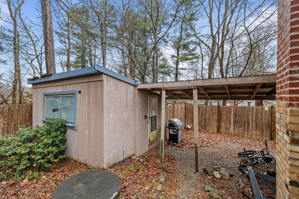 20 Echo Road, Glocester