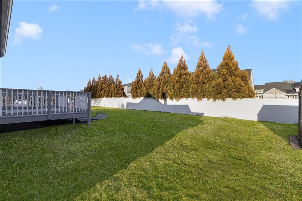 1609 West Main Road, Middletown
