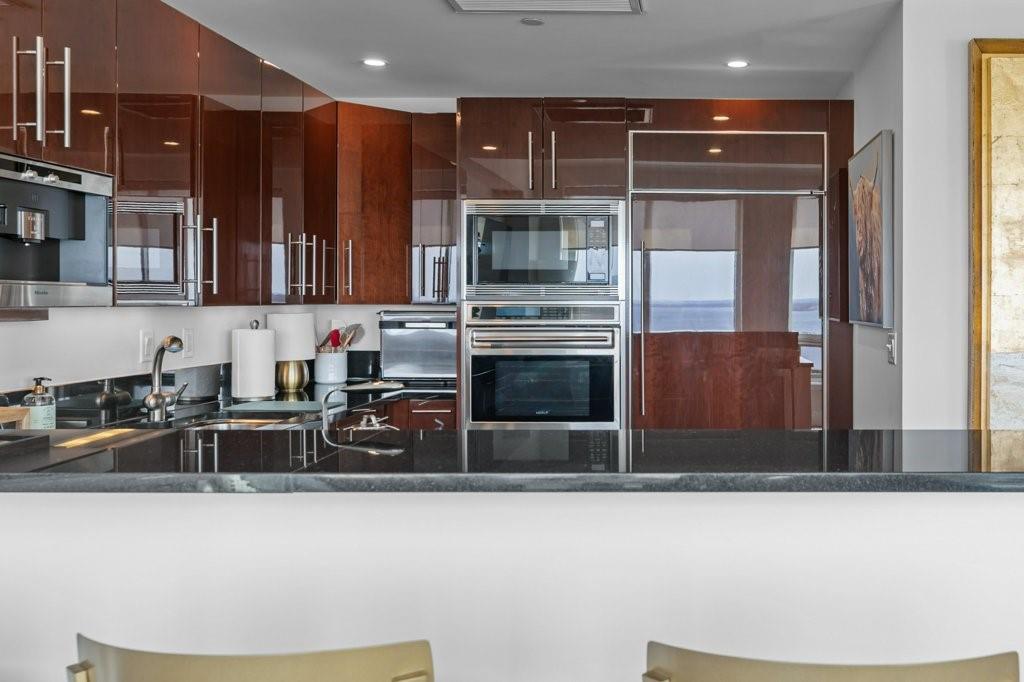 1 Tower Drive, Unit#1203, Portsmouth