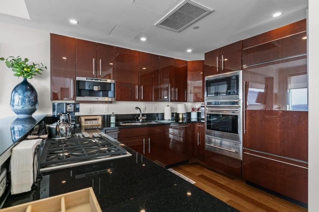 1 Tower Drive, Unit#1203, Portsmouth