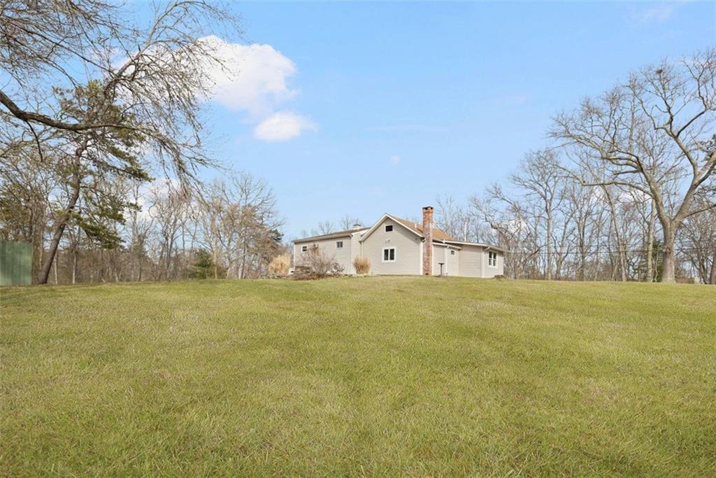 270 Buckeye Brook Road, Charlestown