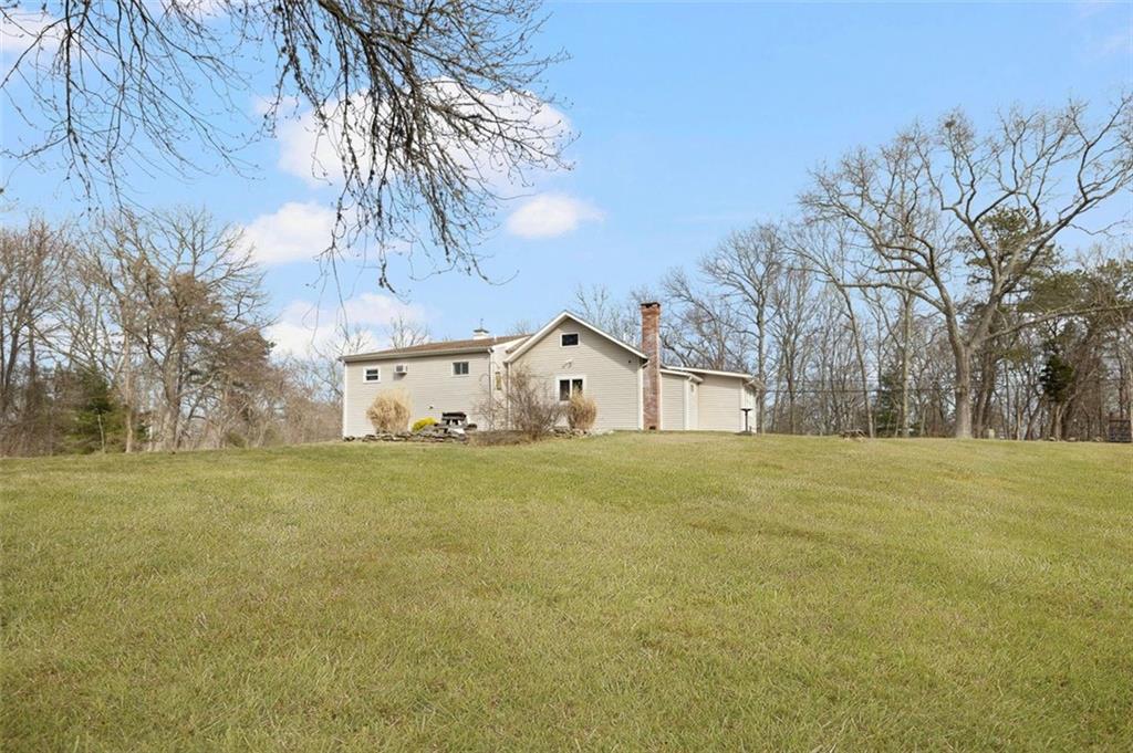270 Buckeye Brook Road, Charlestown