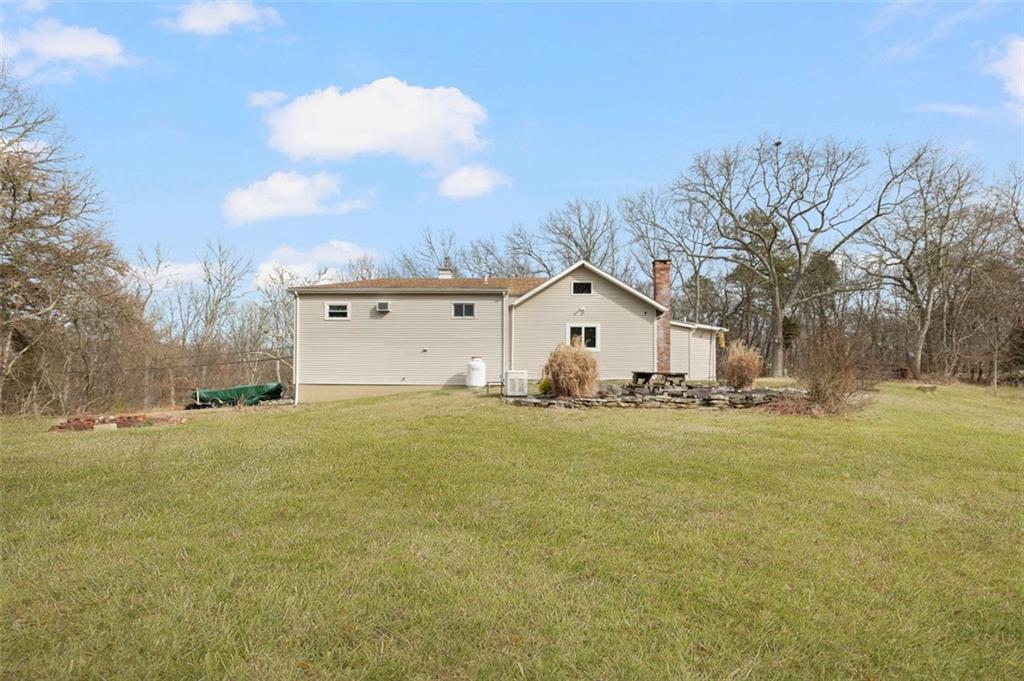 270 Buckeye Brook Road, Charlestown