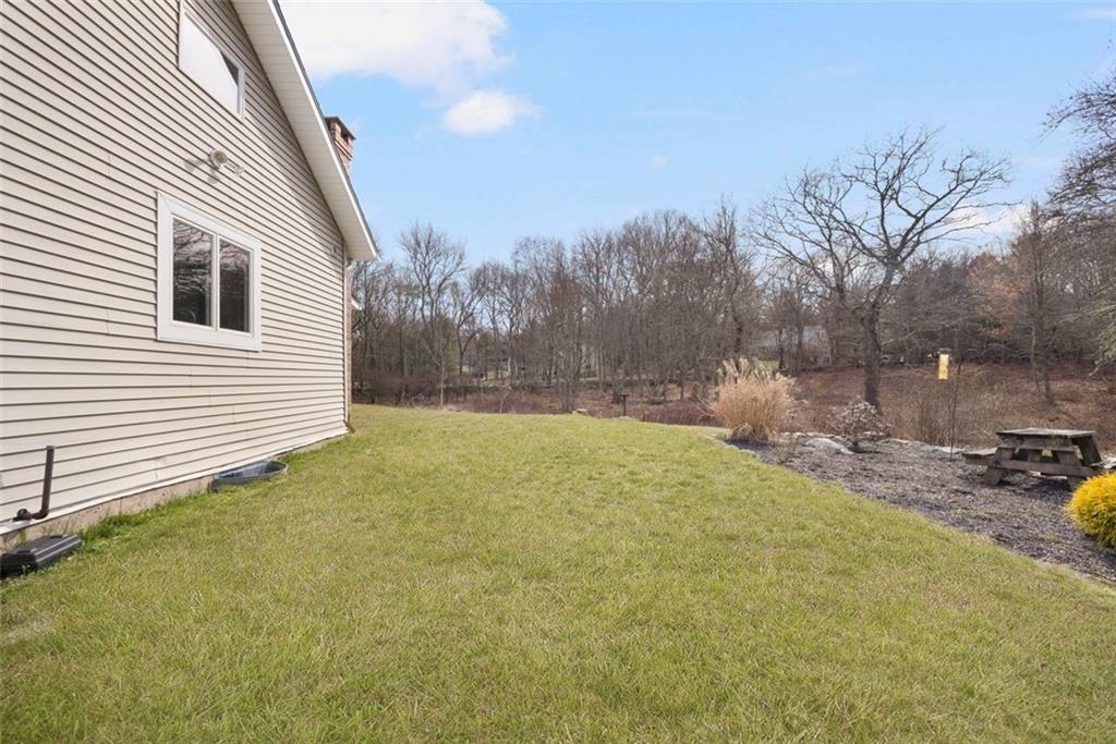 270 Buckeye Brook Road, Charlestown