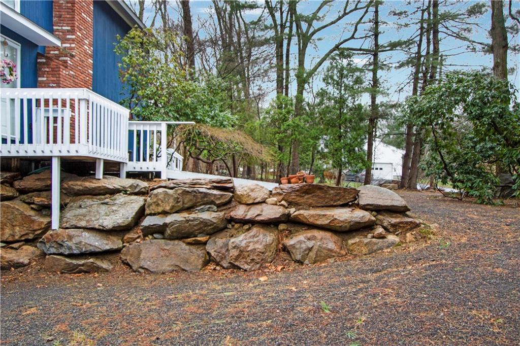20 Holly Hill Court, East Greenwich