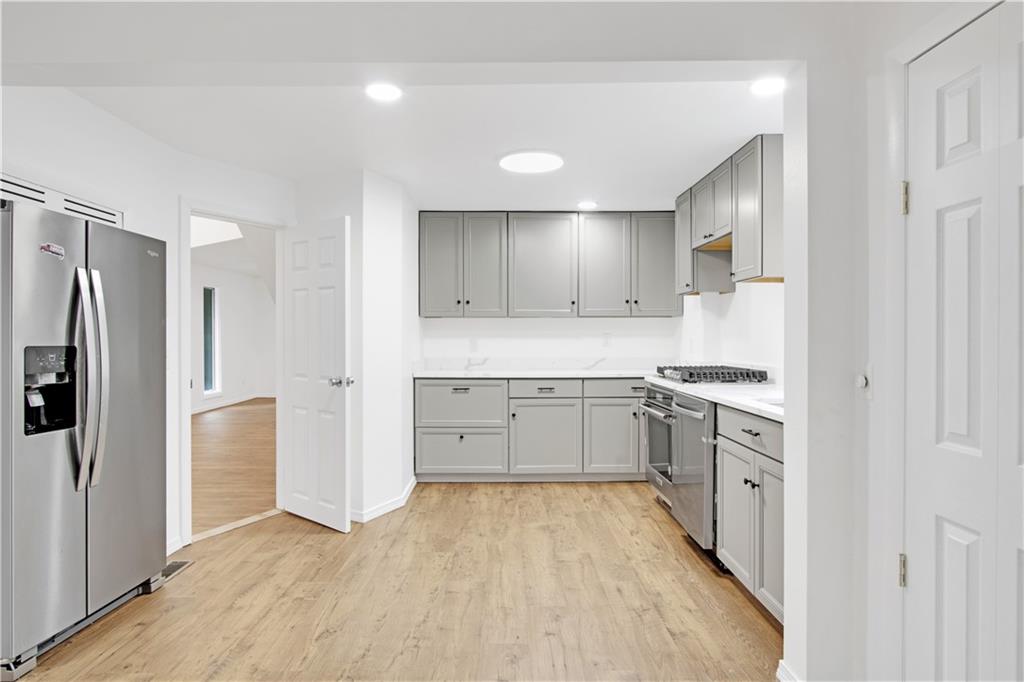 20 Holly Hill Court, East Greenwich