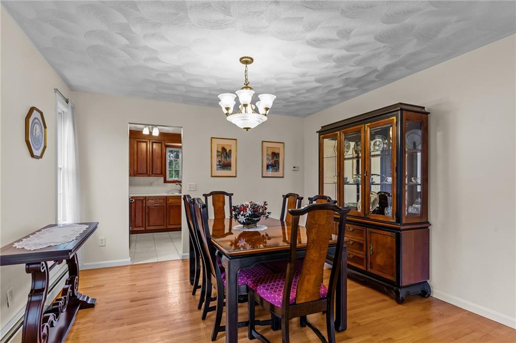 101 Hunt Avenue, South Kingstown