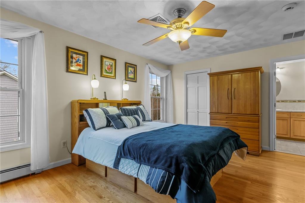 101 Hunt Avenue, South Kingstown