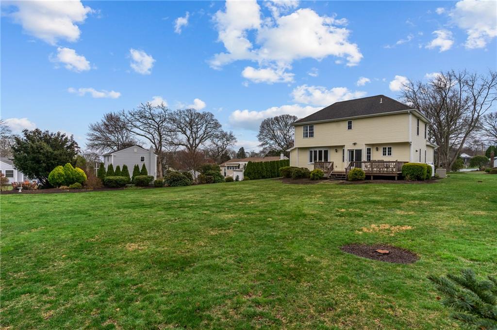 101 Hunt Avenue, South Kingstown