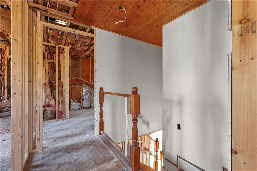 169 Indian Trail, Glocester