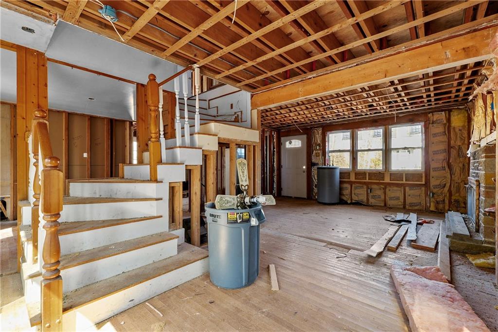 169 Indian Trail, Glocester