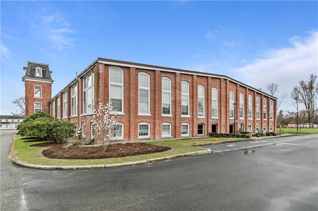 40 Web Avenue, Unit#223, North Kingstown