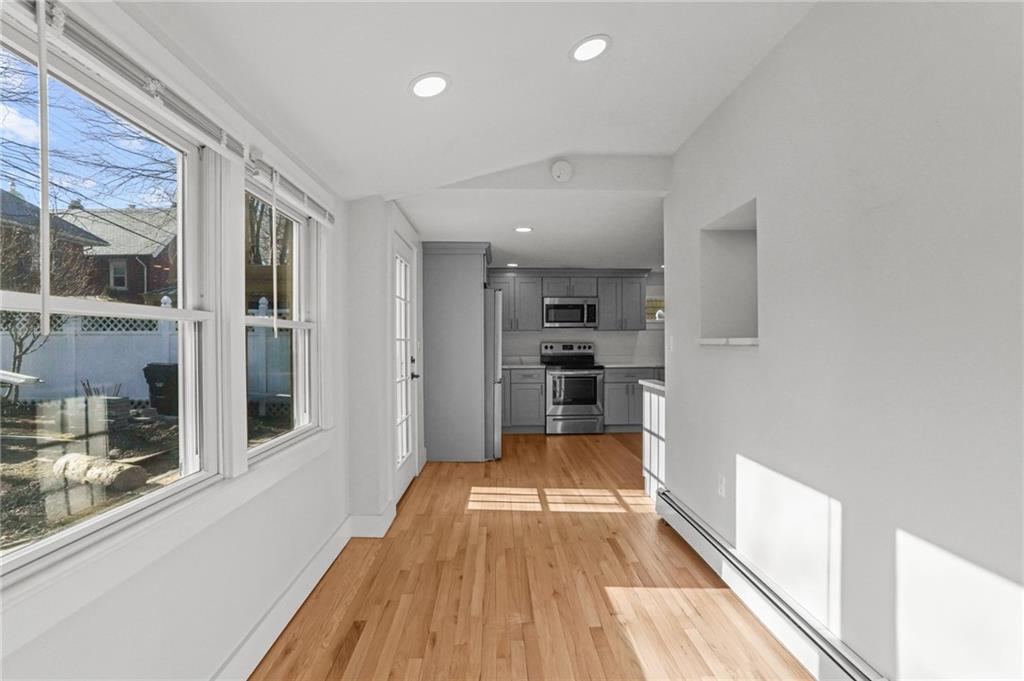 15 Curry Avenue, Newport