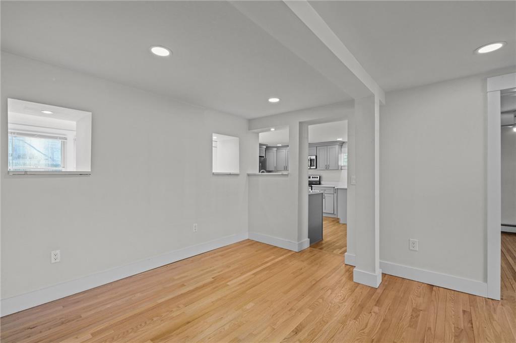 15 Curry Avenue, Newport