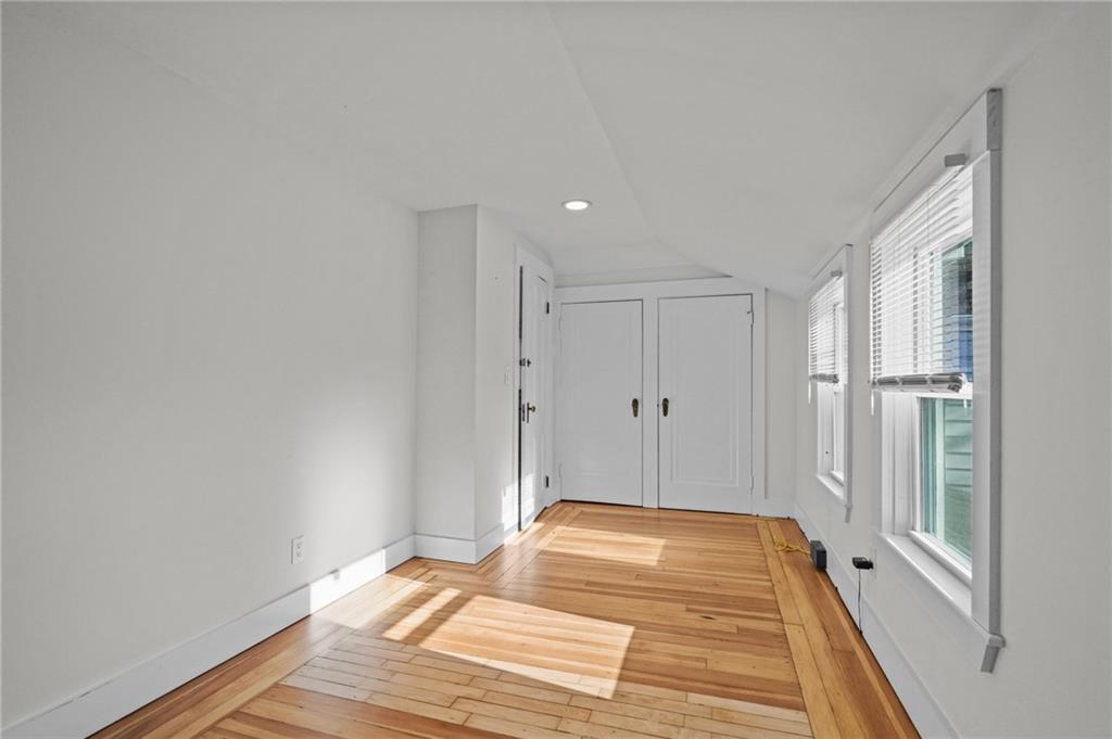 15 Curry Avenue, Newport