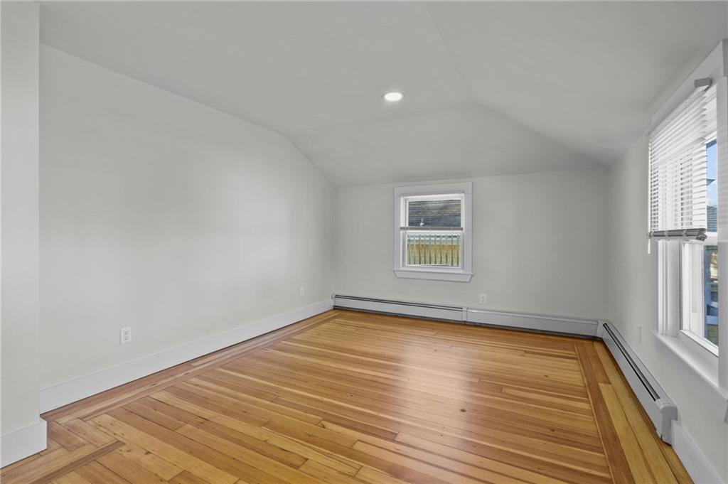 15 Curry Avenue, Newport