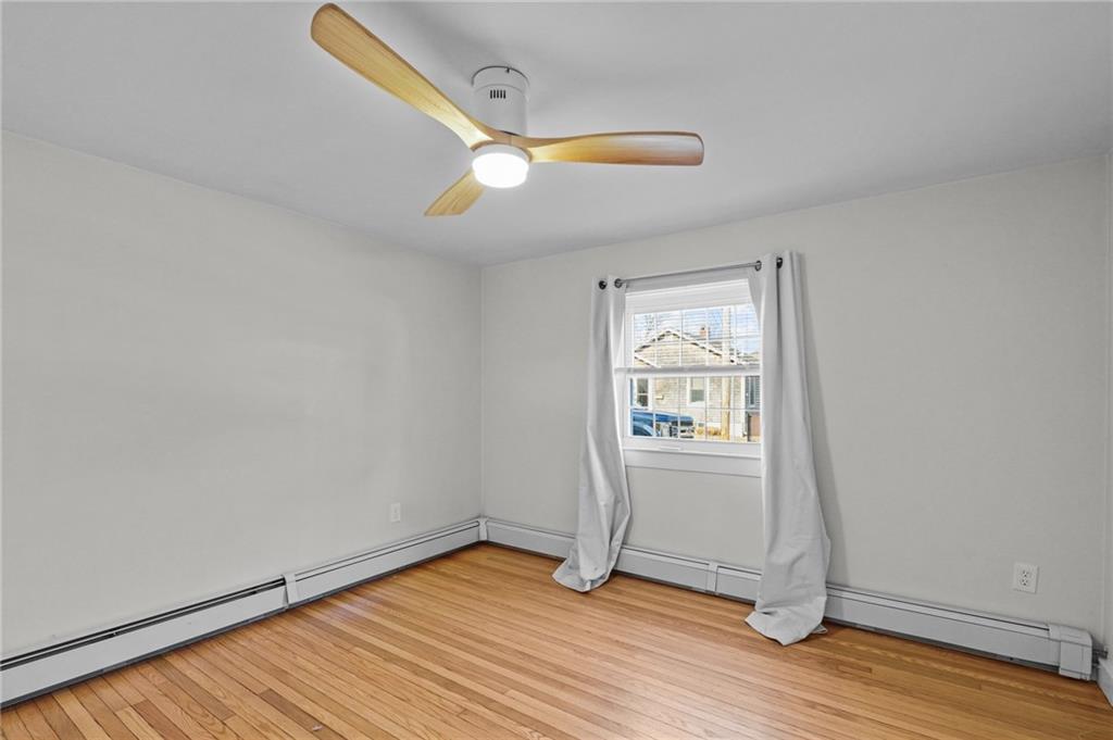 15 Curry Avenue, Newport