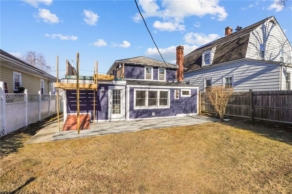 15 Curry Avenue, Newport