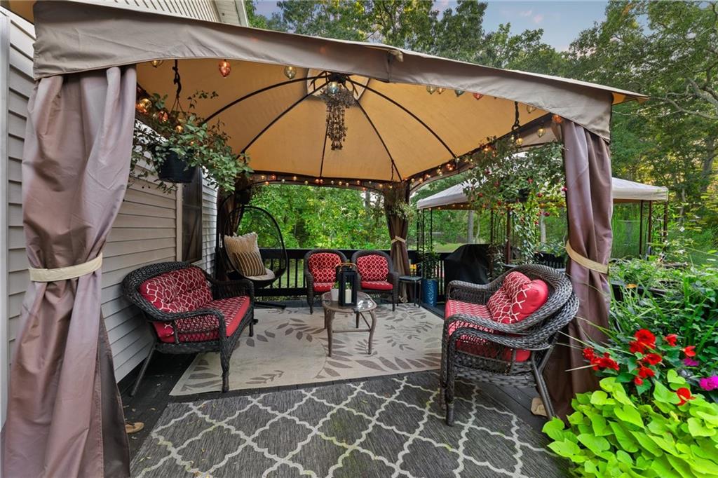 16 Blue Ridge Drive, Charlestown