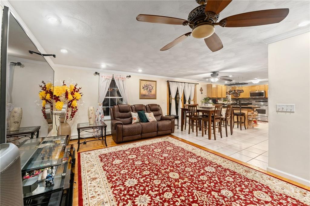 16 Blue Ridge Drive, Charlestown