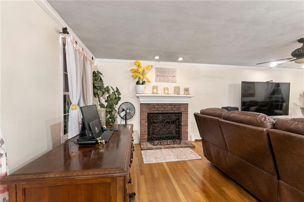 16 Blue Ridge Drive, Charlestown